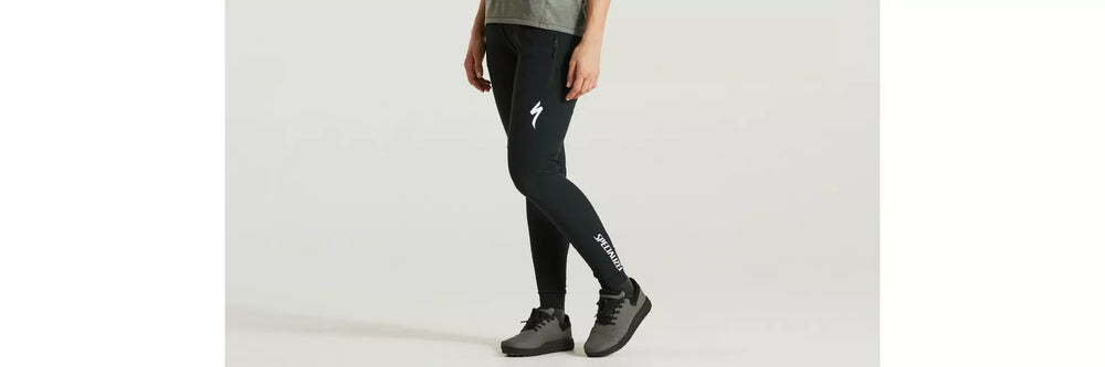 
            
                Load image into Gallery viewer, TRAIL LOGO PANT
            
        
